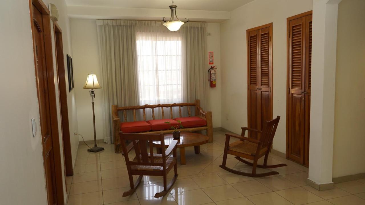 Hotel Casa Del Arbol San Pedro Sula Exterior photo